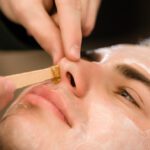 नाक के बालों की वैक्सिंग के अद्भुत फायदे जो आपको ज़रूर जानने चाहिए