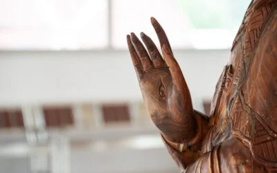 Abhaya Mudra: Benefits, Side Effects, How To Do and Precautions